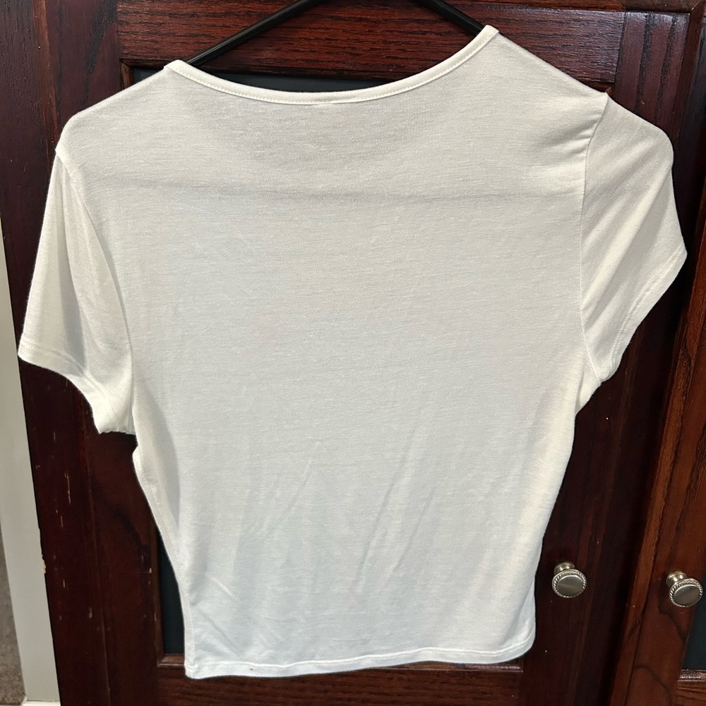 white champagne shirt - Picture 2 of 2
